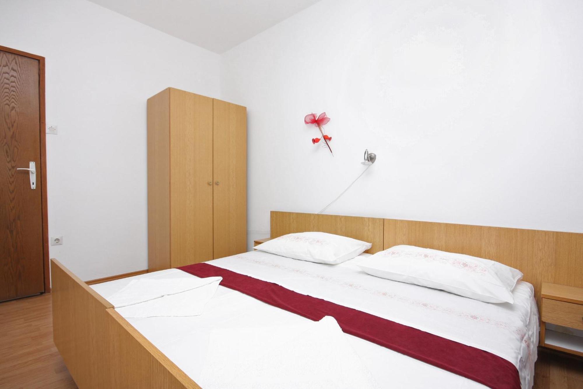 Apartments By The Sea Jagodna, Hvar - 3249 Jelsa  Chambre photo